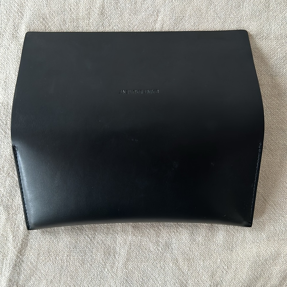 YSL BLACK SUNGLASS CASE - Picture 9 of 10